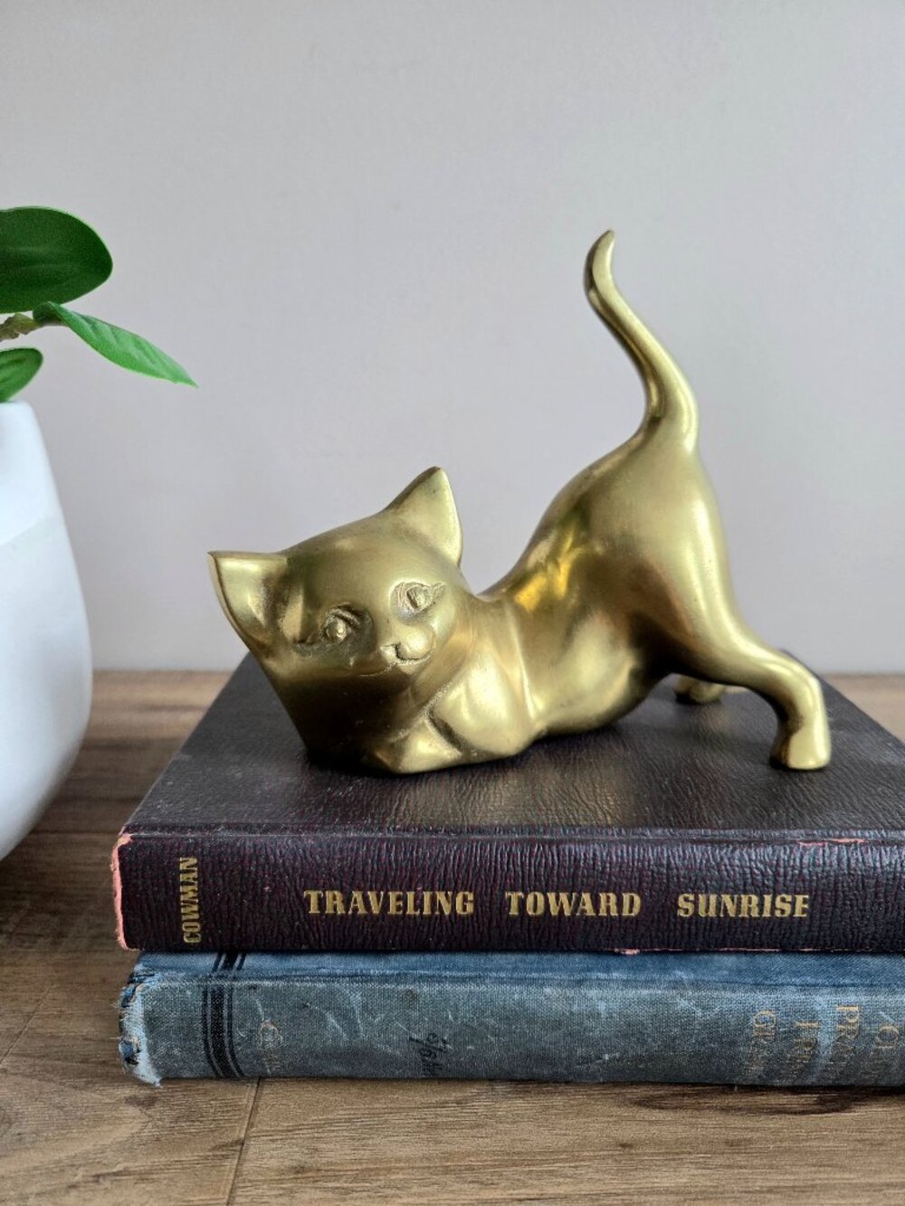 Vintage Brass Stretching Cat/Kitty Figurine Midcentury Home Decor